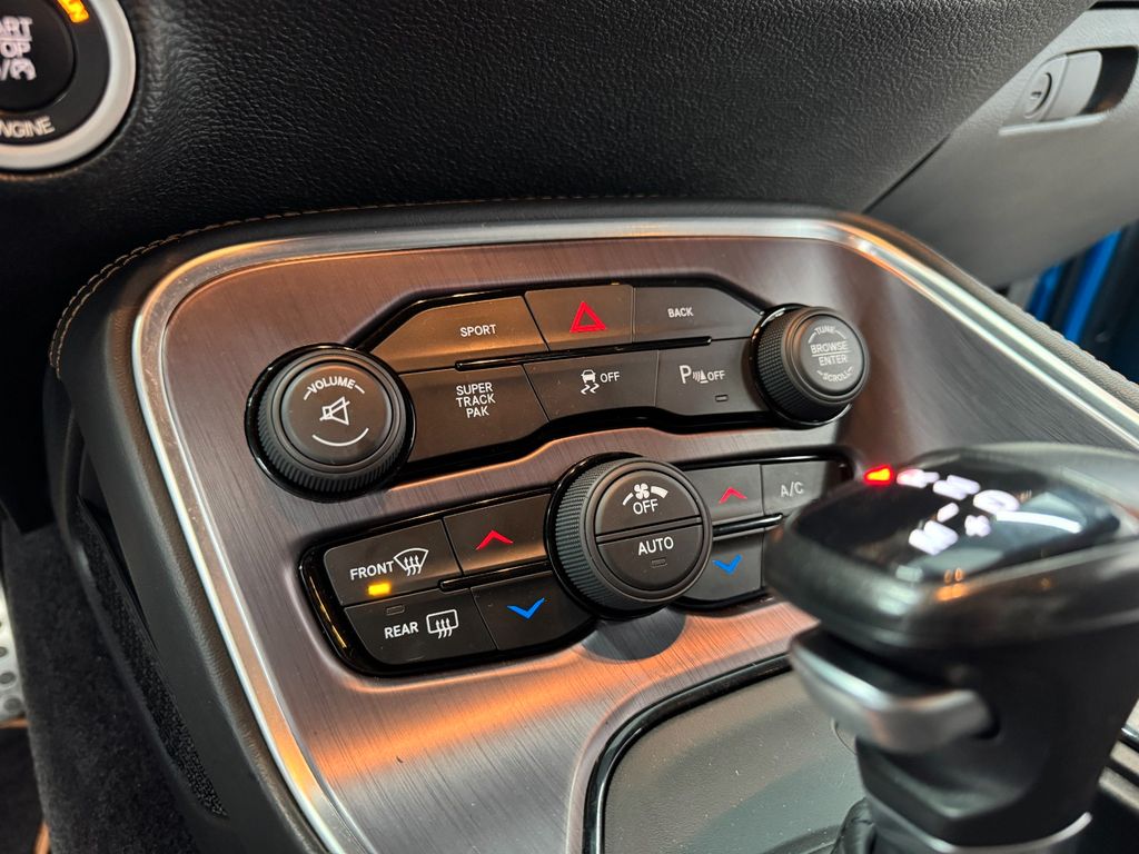 Dodge Challenger 2016