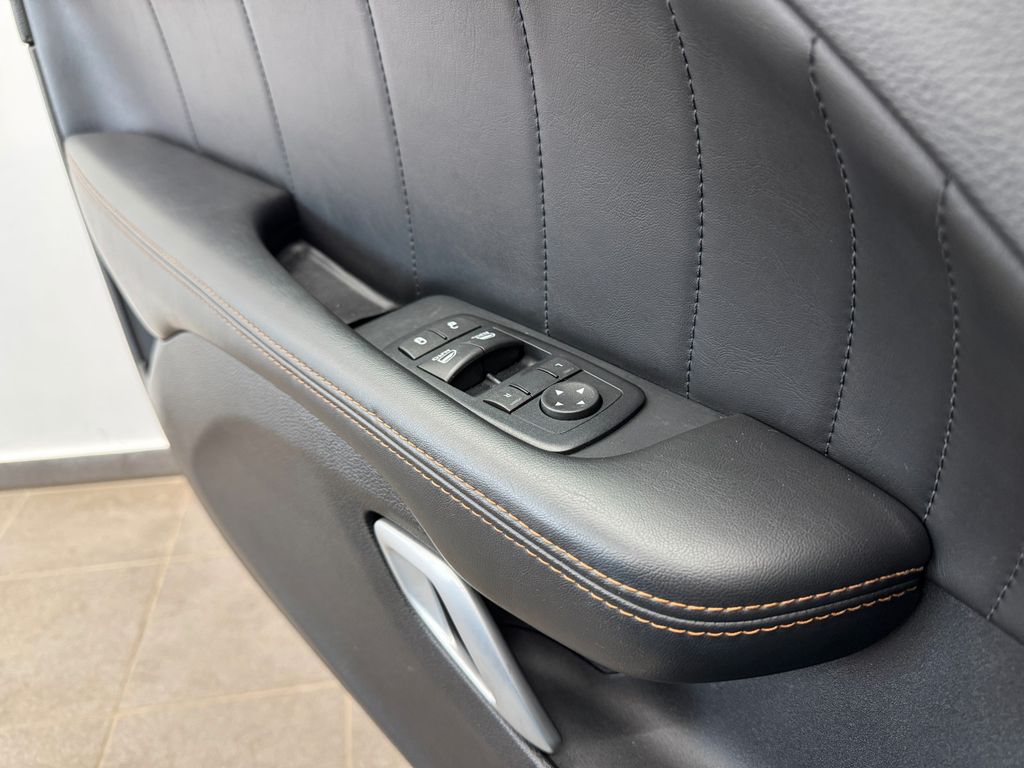 Dodge Challenger 2016