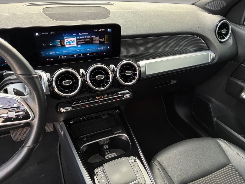 Mercedes-Benz GLB 220 2023