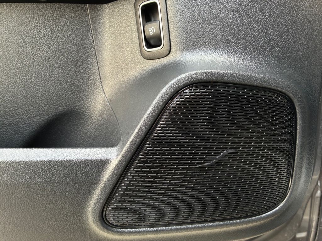 Mercedes-Benz GLB 220 2023