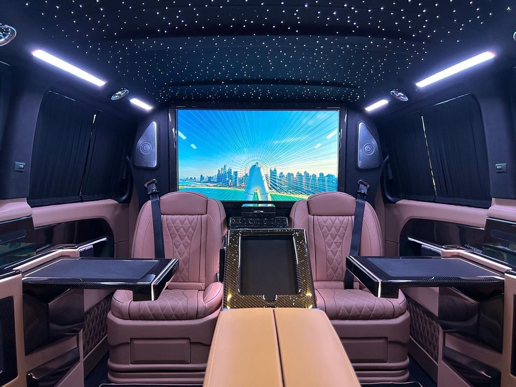 Mercedes-Benz V 300 2026