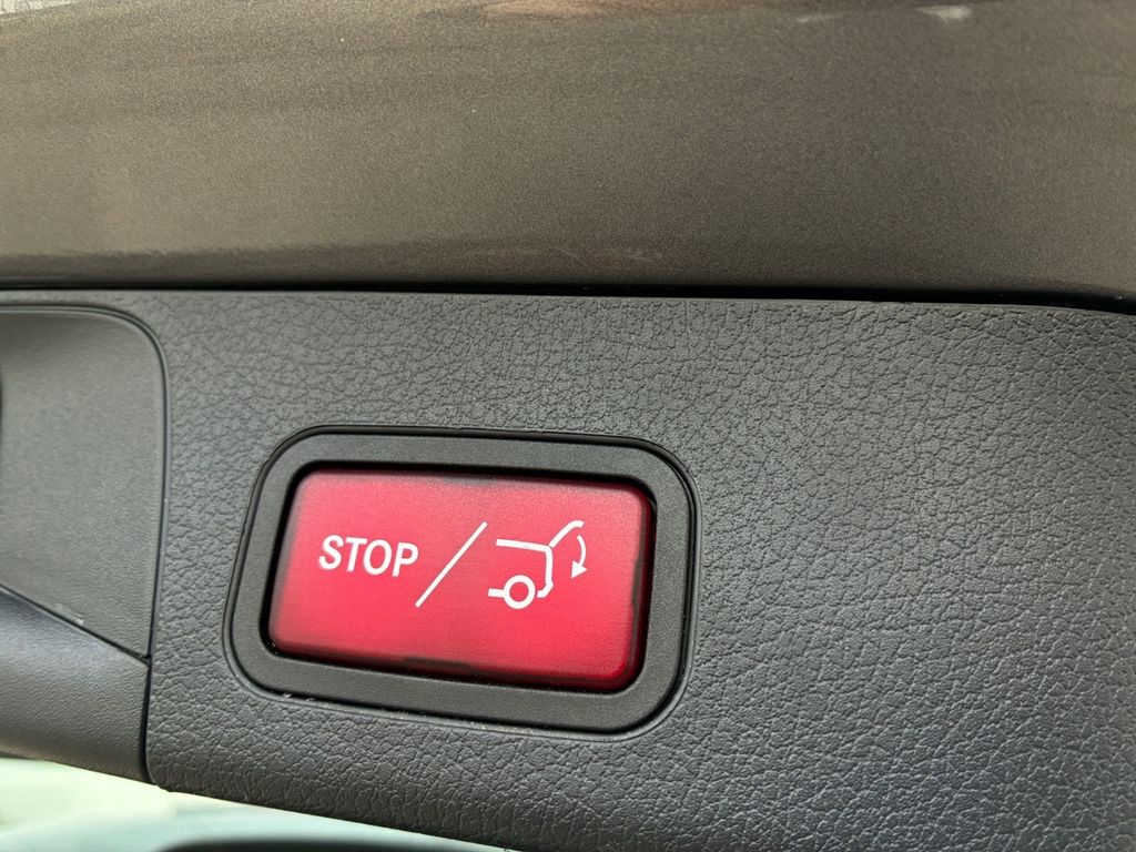 Mercedes-Benz GLB 220 2023