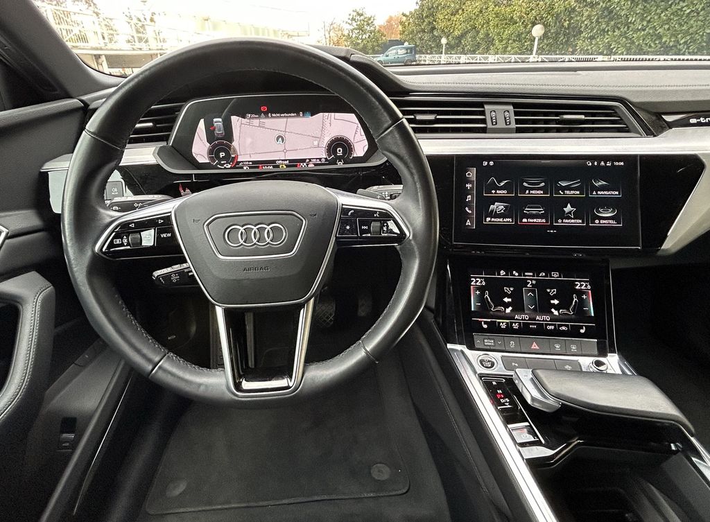 Audi e-tron 2022
