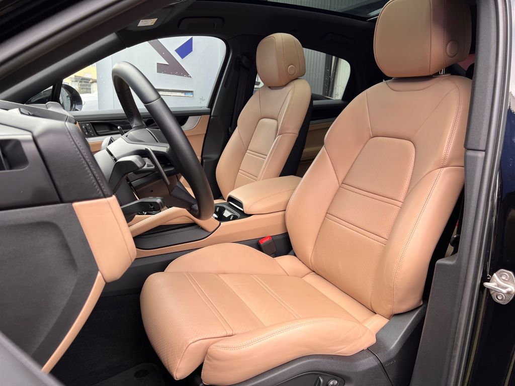 Porsche Cayenne 2023