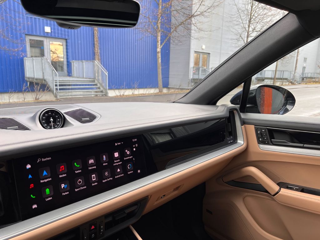 Porsche Cayenne 2023