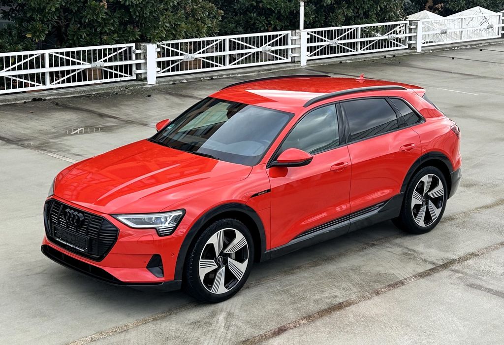 Audi e-tron 2022