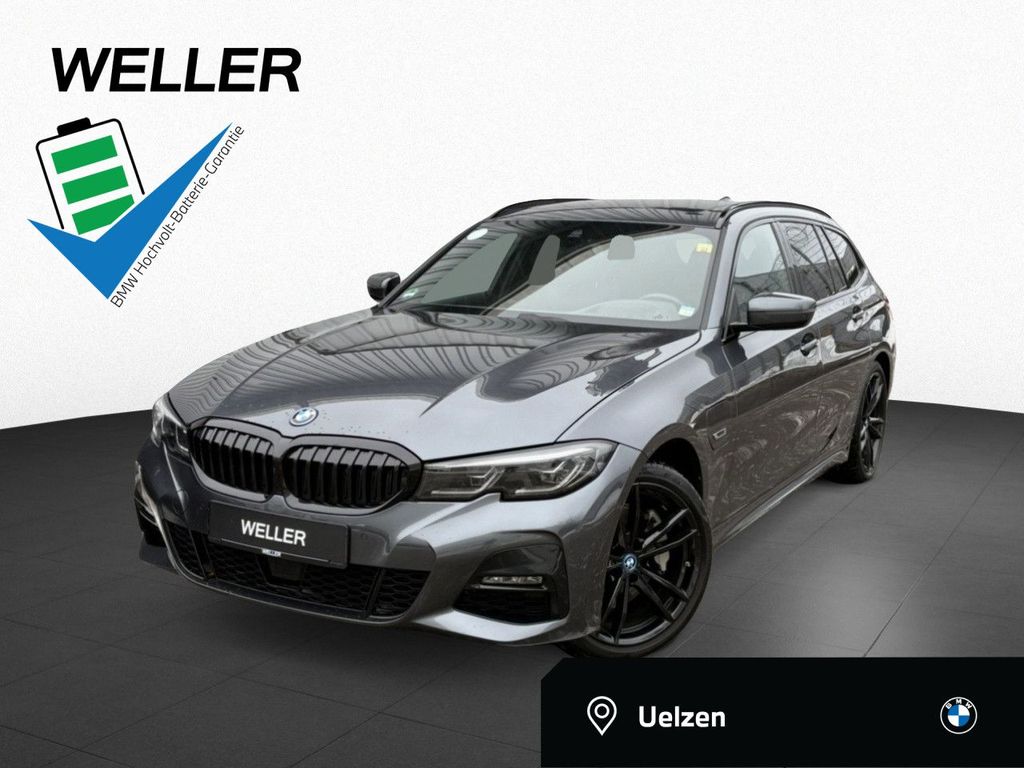 BMW 330 2022