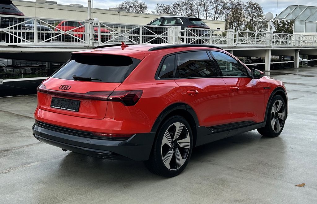 Audi e-tron 2022