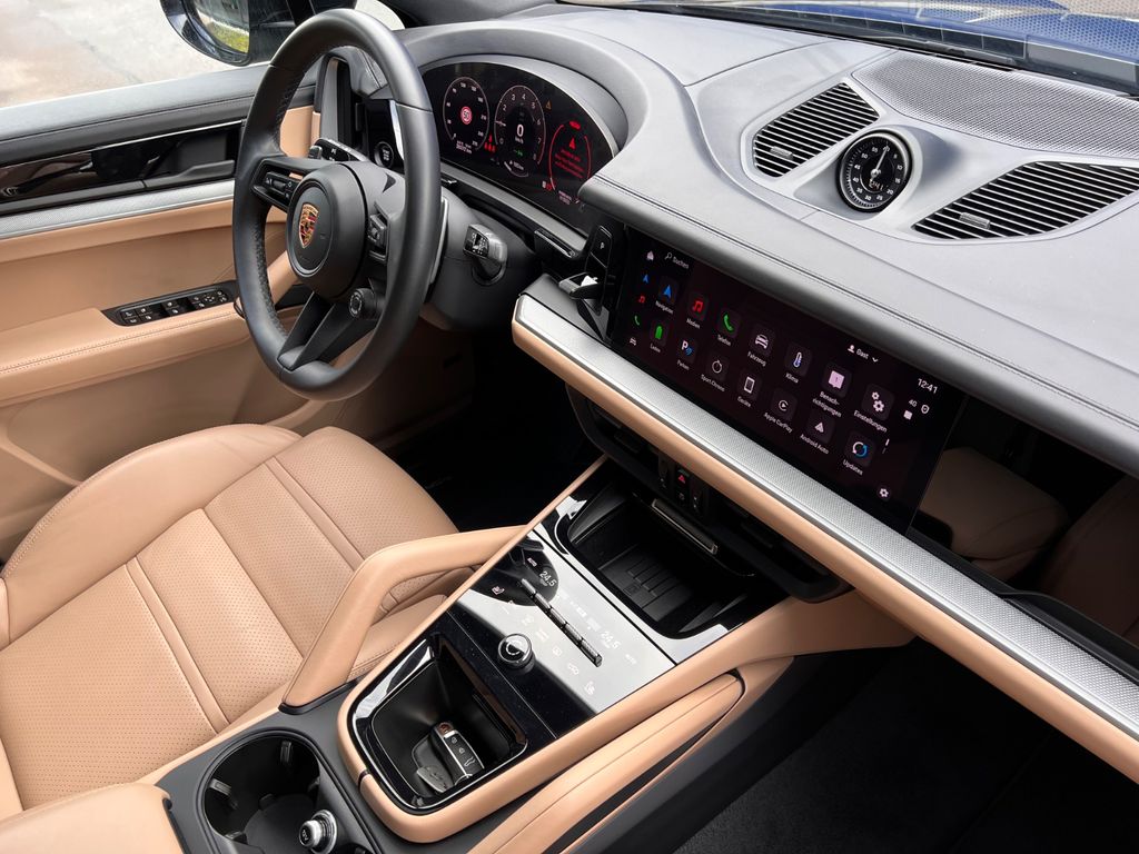 Porsche Cayenne 2023