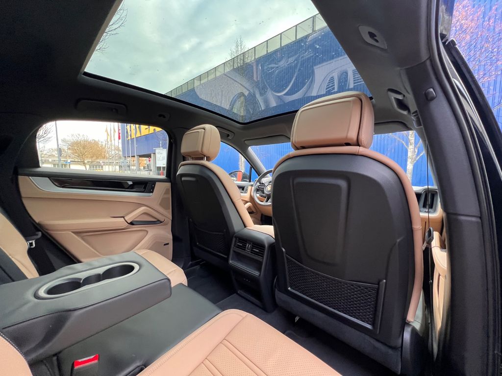 Porsche Cayenne 2023