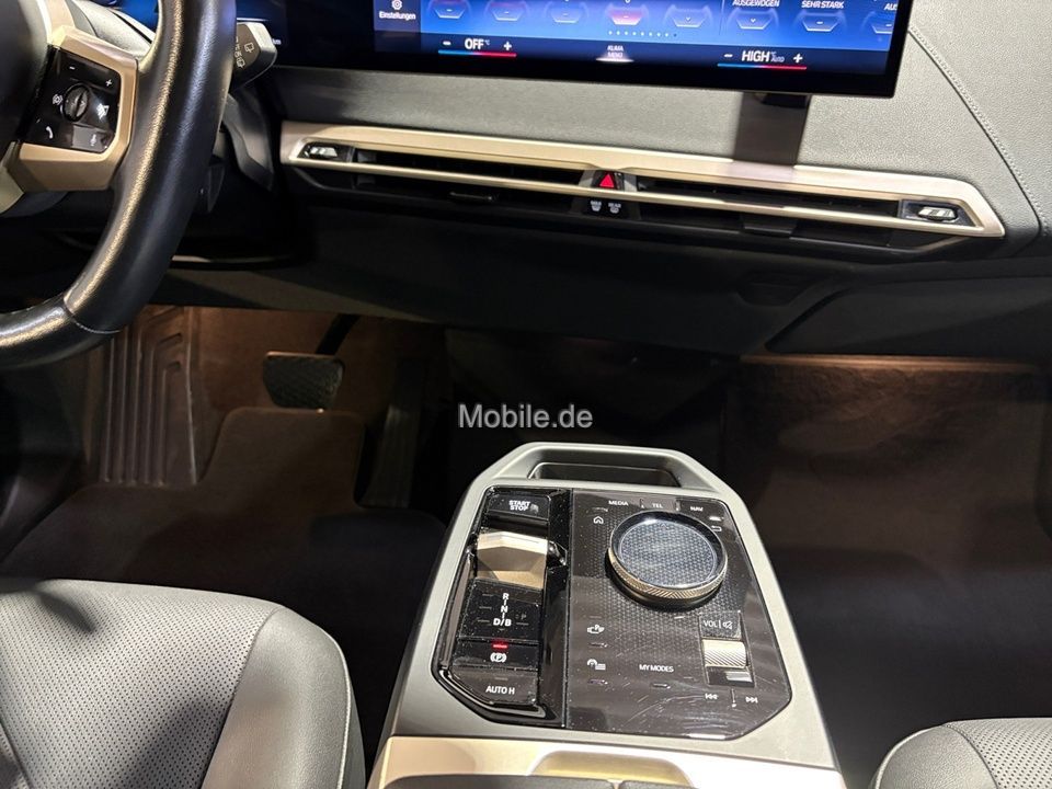 BMW iX 2022