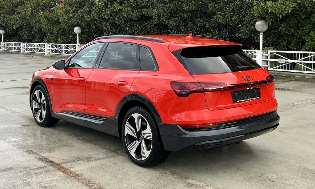 Audi e-tron 2022