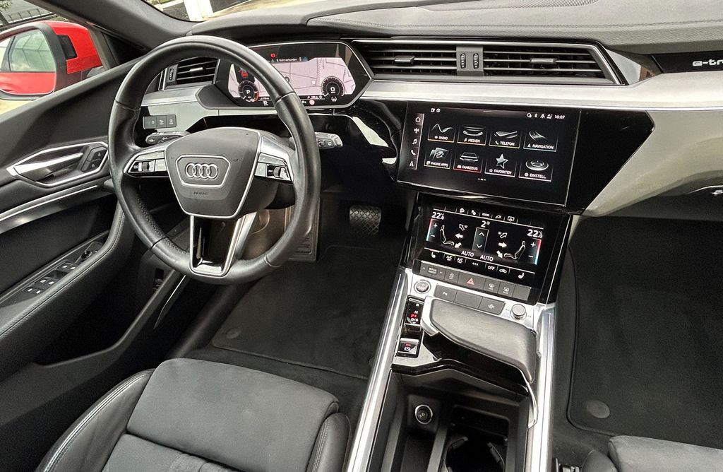 Audi e-tron 2022