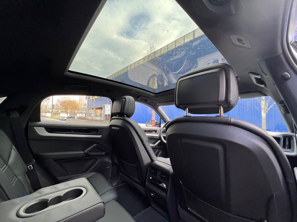 Porsche Cayenne 2023