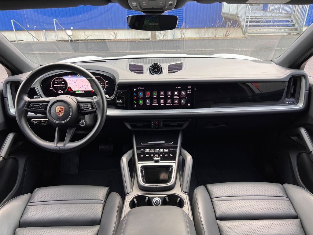Porsche Cayenne 2023