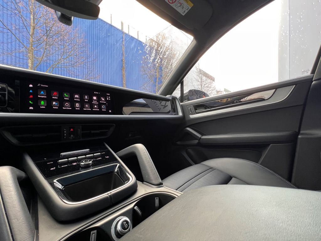 Porsche Cayenne 2023