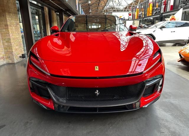 Ferrari Purosangue 2025