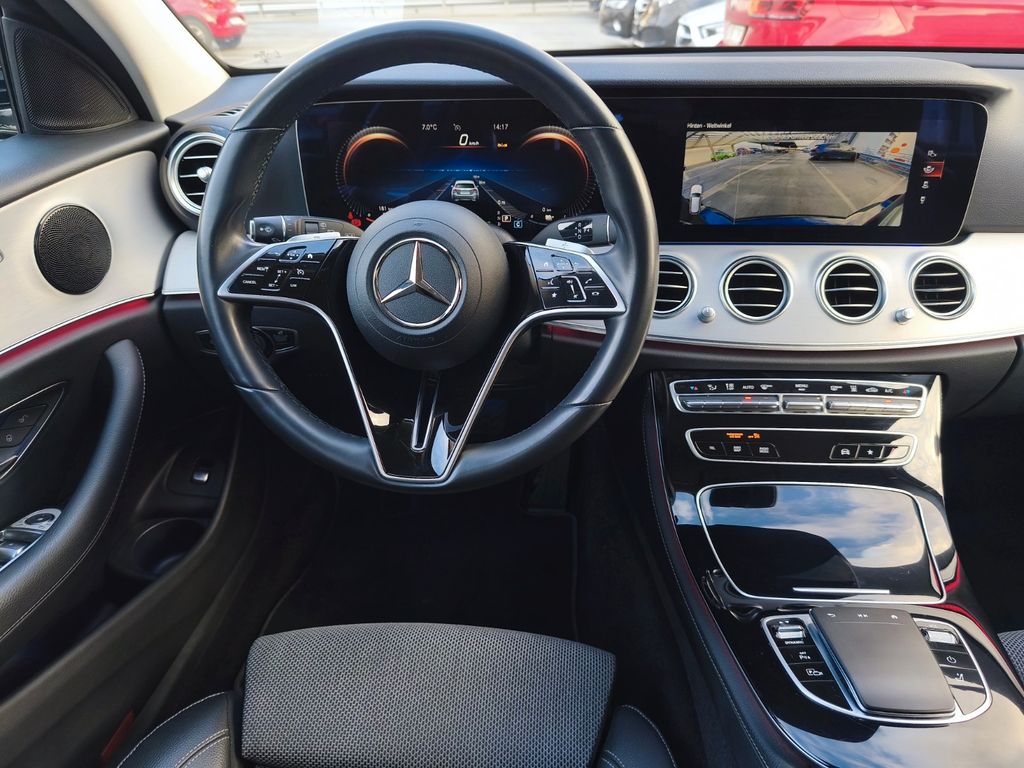 Mercedes-Benz E 300 2022