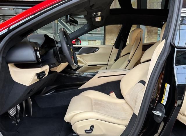 Ferrari Purosangue 2025