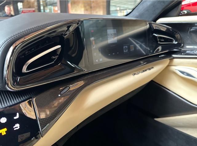 Ferrari Purosangue 2025