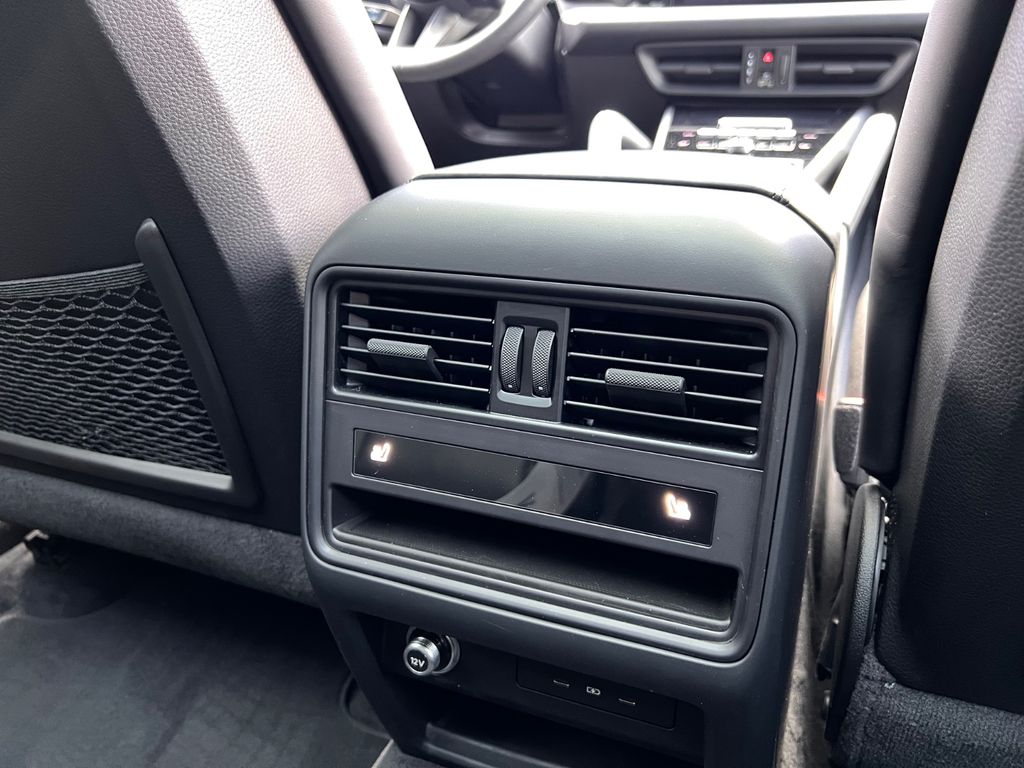 Porsche Cayenne 2023