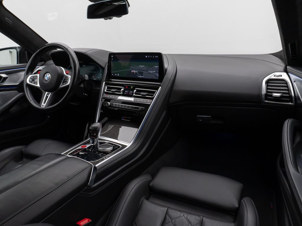 BMW M8 2022