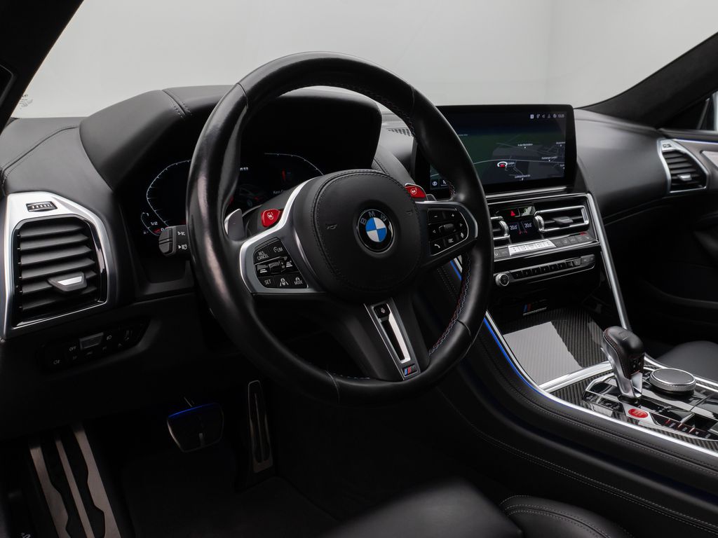 BMW M8 2022