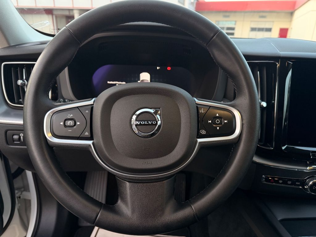Volvo XC60 2022