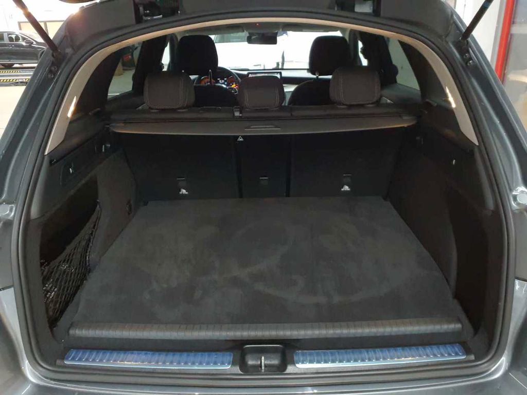 Mercedes-Benz GLC 300 2022