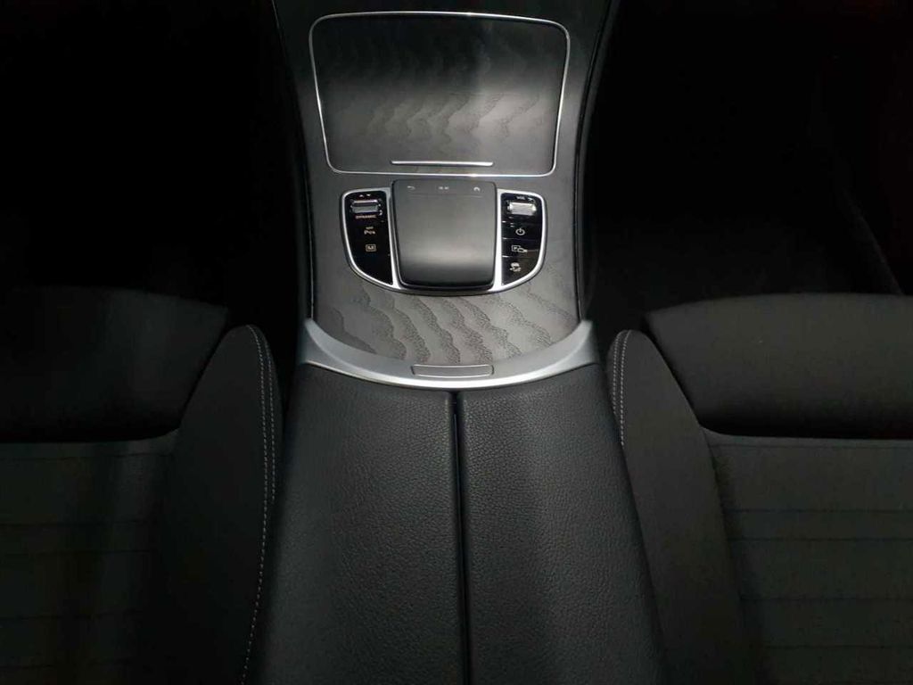 Mercedes-Benz GLC 300 2022