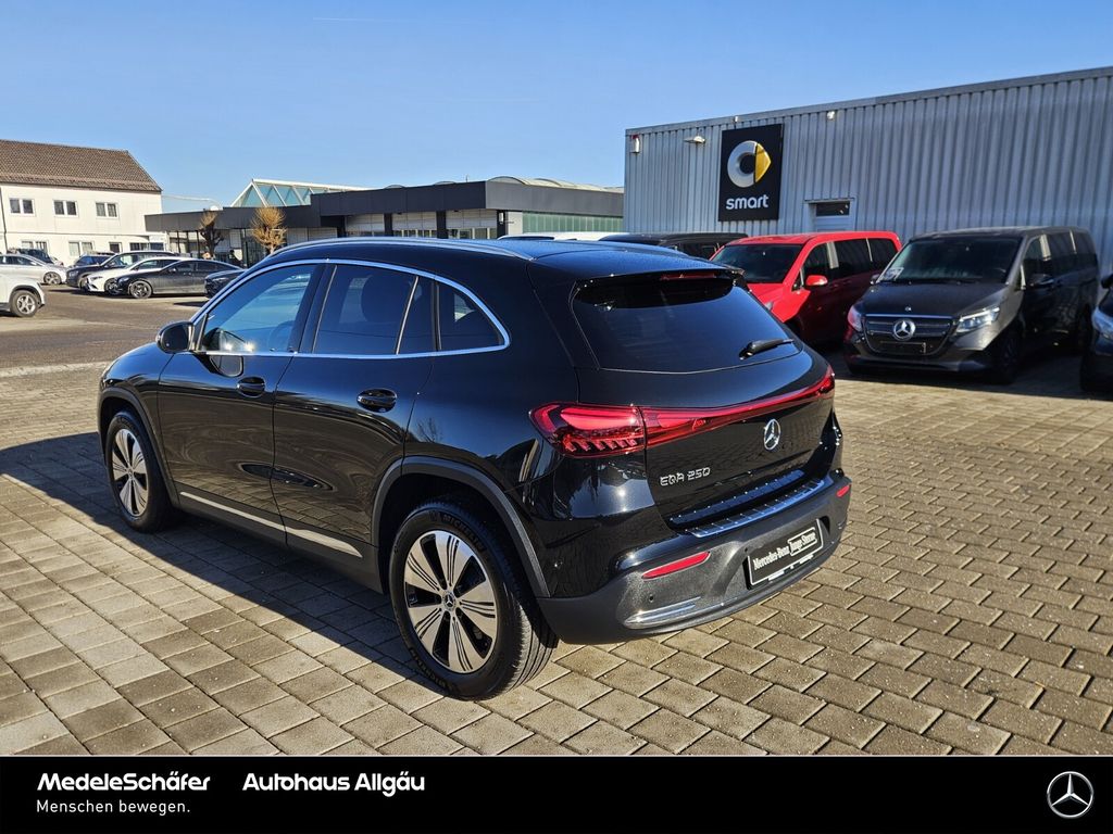 Mercedes-Benz EQA 2024