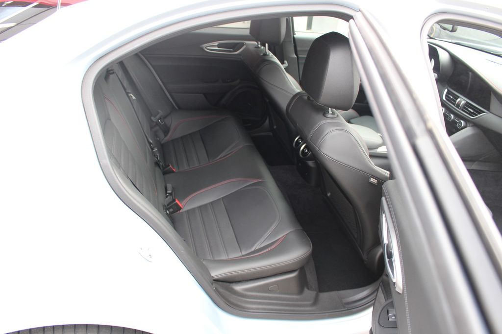 Alfa Romeo Giulia 2023