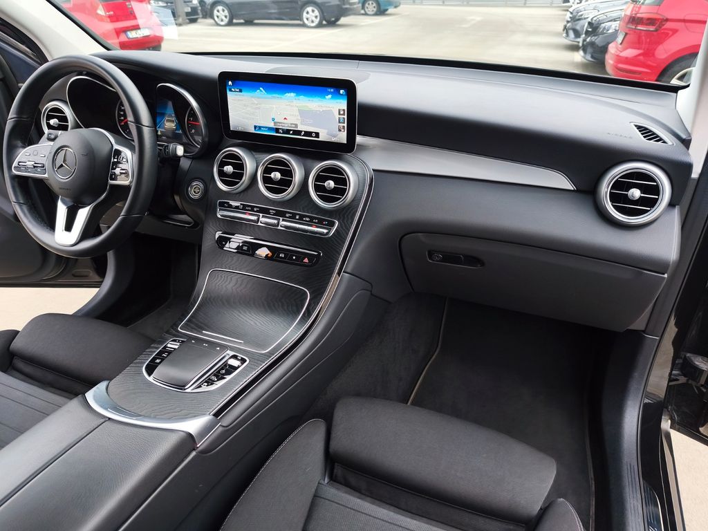 Mercedes-Benz GLC 300 2022