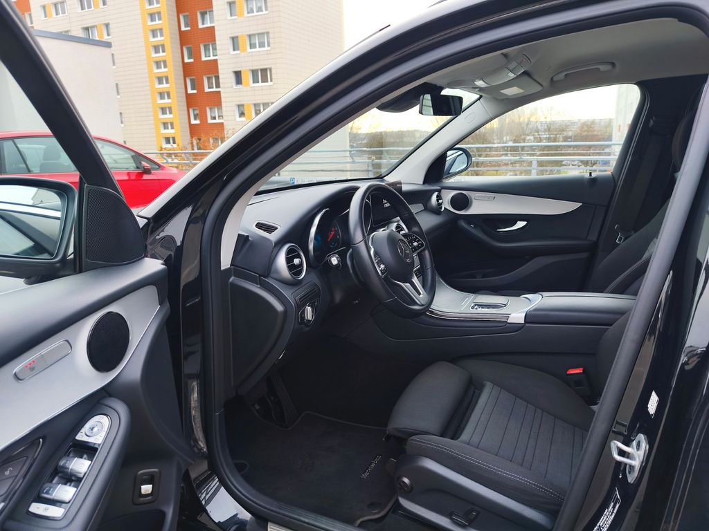 Mercedes-Benz GLC 300 2022