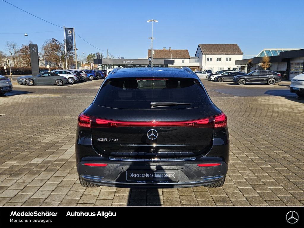 Mercedes-Benz EQA 2024