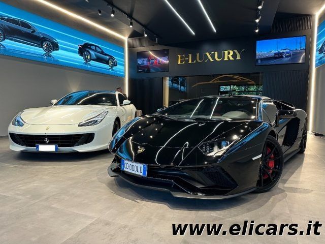 Lamborghini Aventador 2021