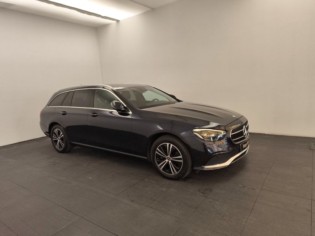 Mercedes-Benz E 220 2022