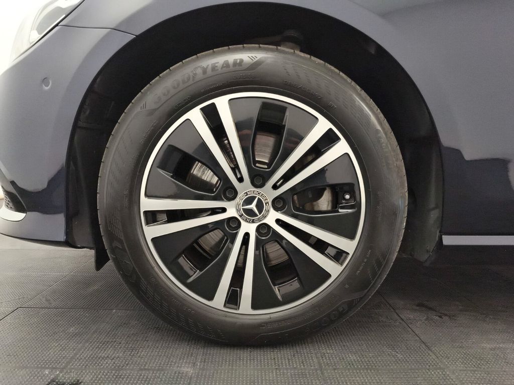 Mercedes-Benz E 220 2022