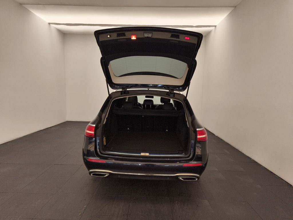 Mercedes-Benz E 220 2022