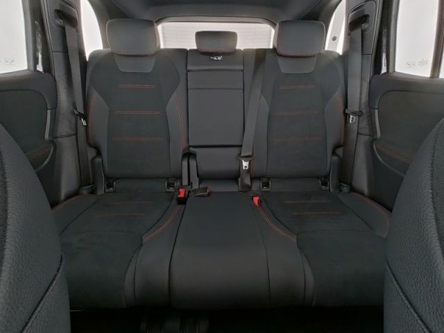 Mercedes-Benz EQB 2025