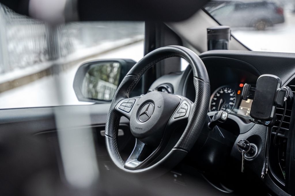 Mercedes-Benz Vito 2023