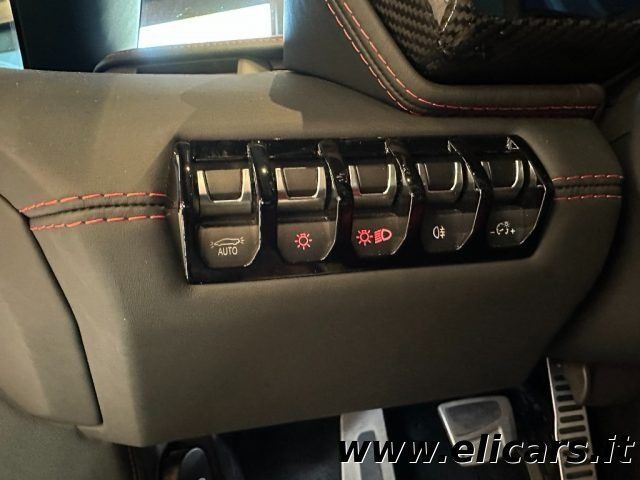 Lamborghini Aventador 2021