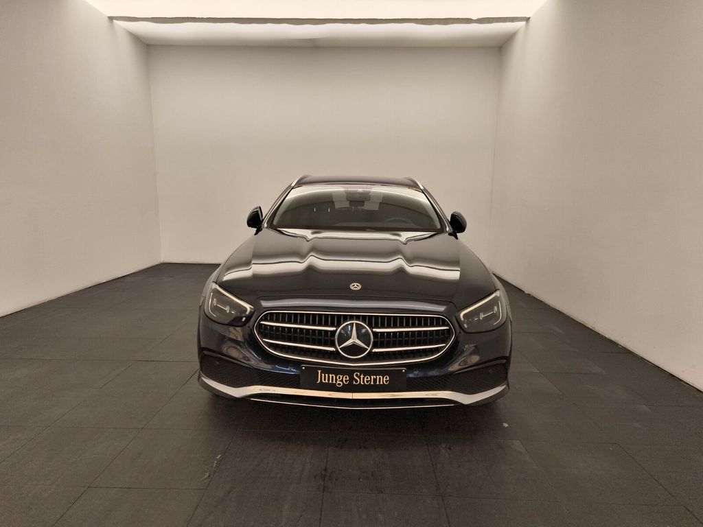 Mercedes-Benz E 220 2022