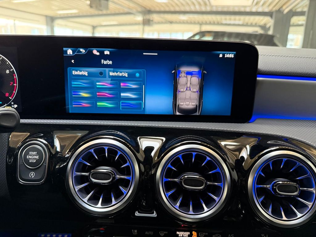 Mercedes-Benz CLA 200 2025