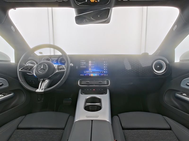 Mercedes-Benz CLA 350 2025