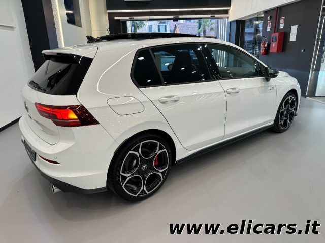 Volkswagen Golf 2024