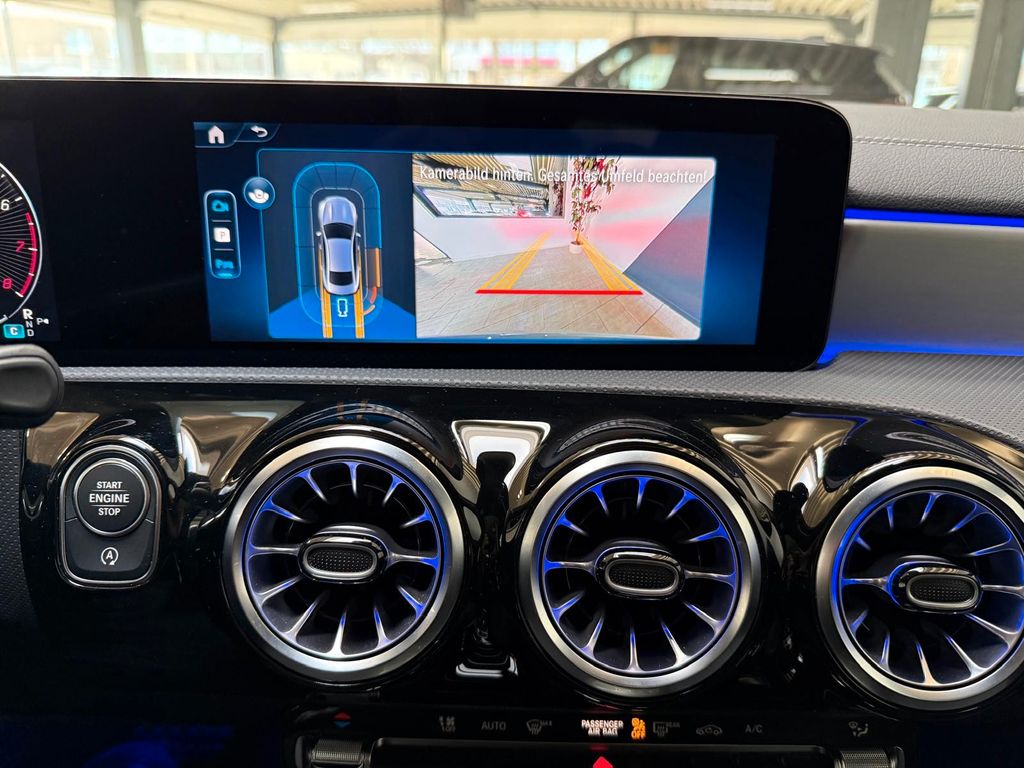 Mercedes-Benz CLA 200 2025