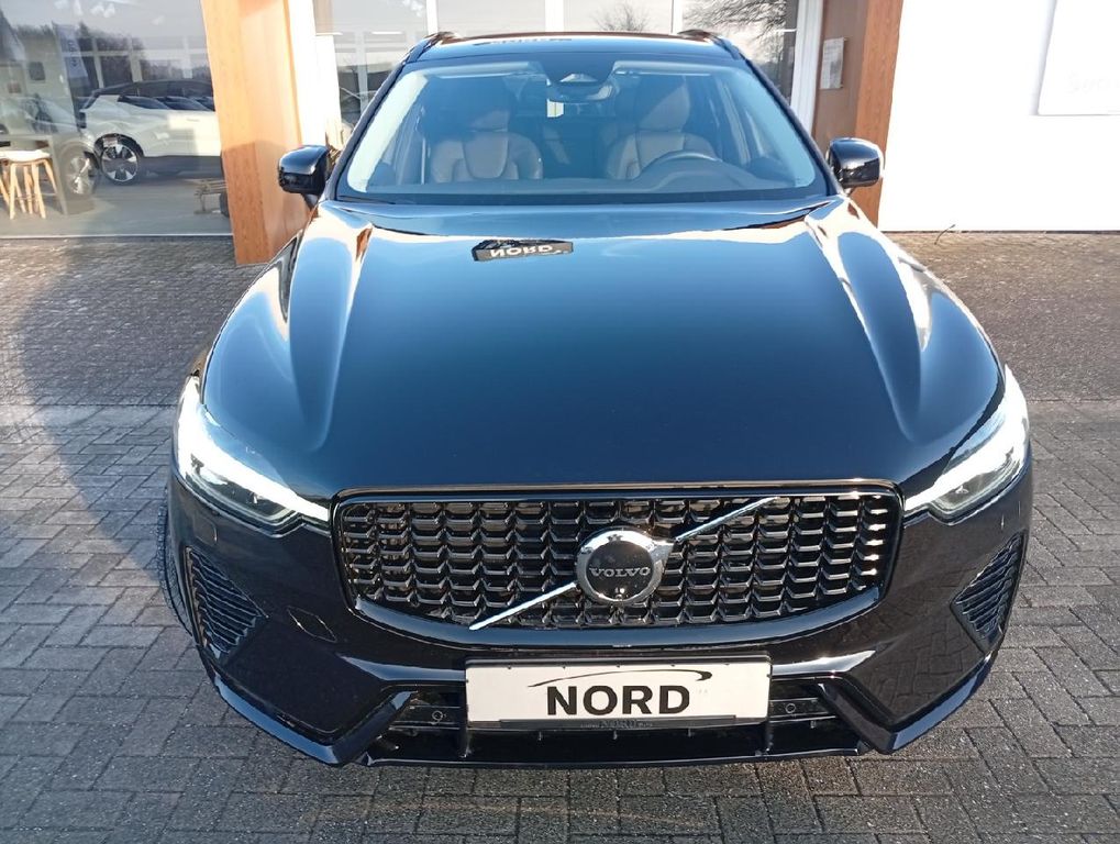 Volvo XC60 2025