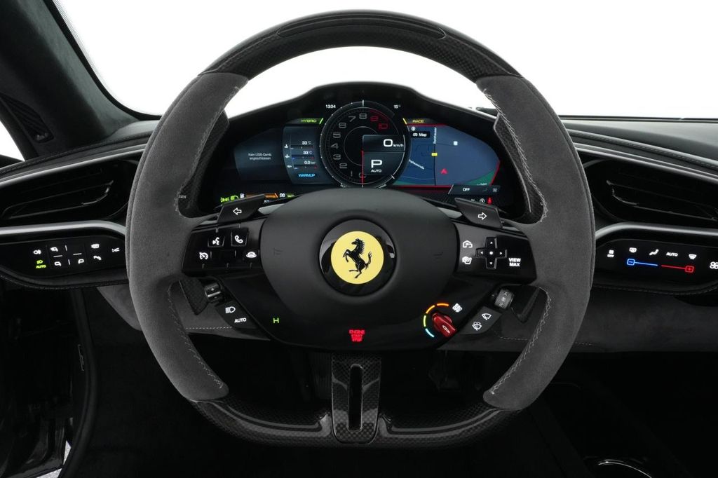 Ferrari 296 GTS 2025