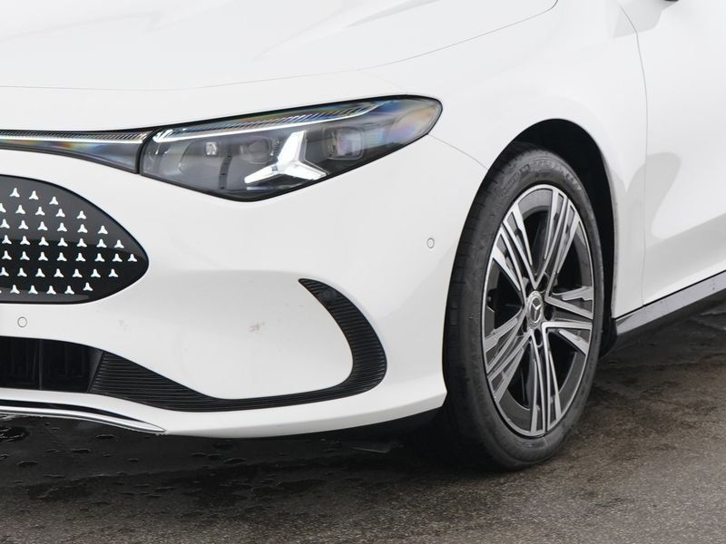 Mercedes-Benz CLA 350 2025